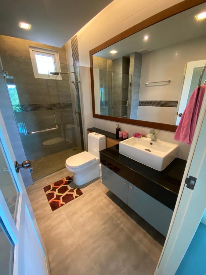 Phuket Condominium Karon Beach Kültér fotó