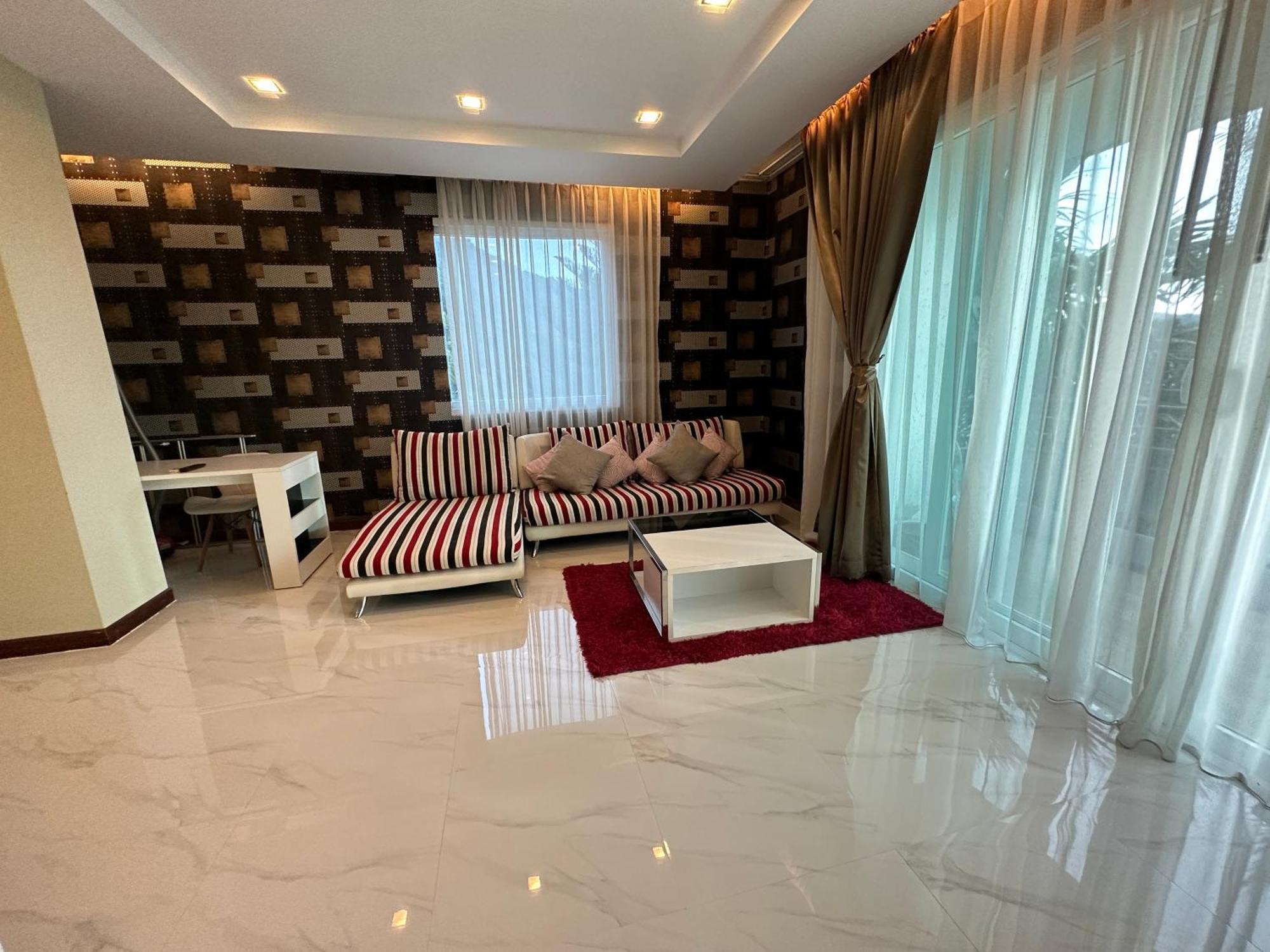 Phuket Condominium Karon Beach Kültér fotó
